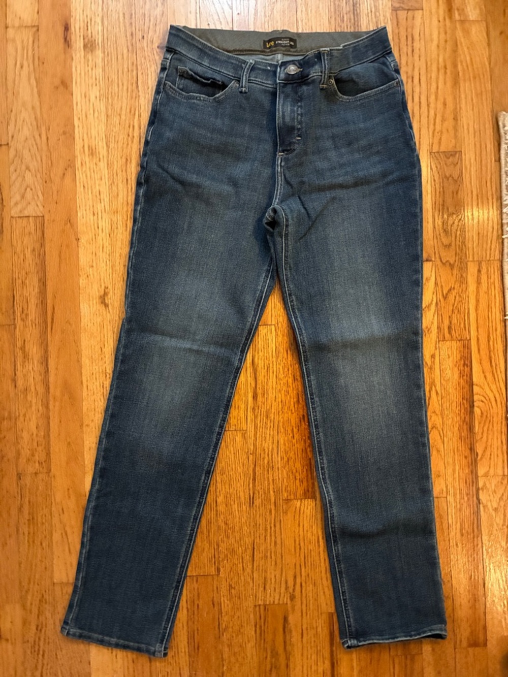 Lee Women's Straight Leg Jeans in Dark Blue